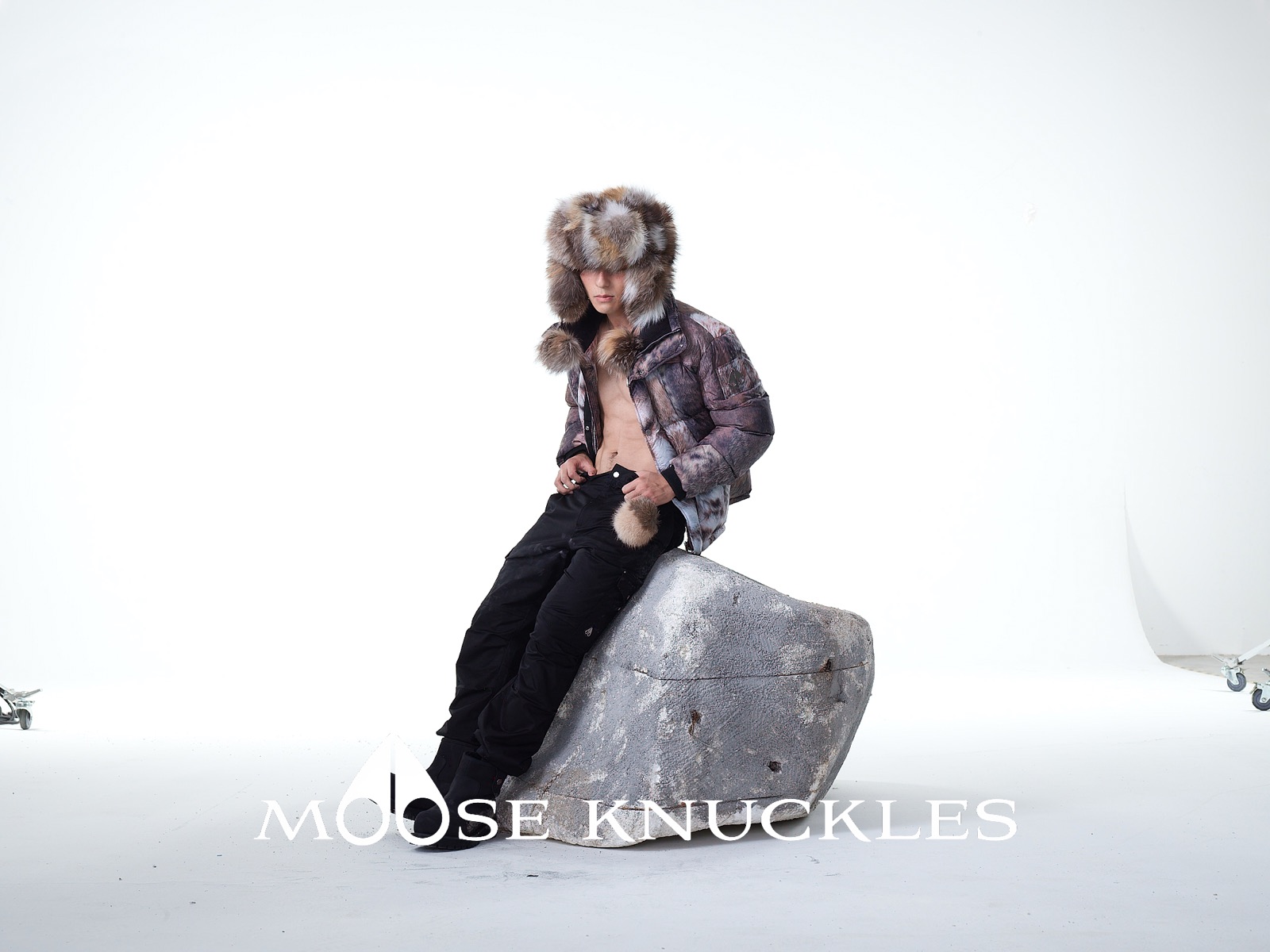 Moose Knuckles 白棚造型拍摄现场
